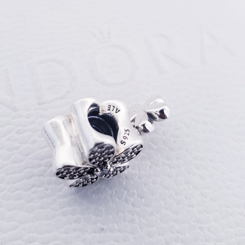 🌼Authentic Pandora ⭐️RETIRED⭐️ DAISY CHARM - Picture 5 of 6